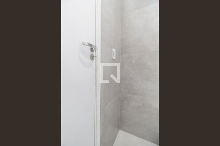 Apartamento à venda com 68m², 3 quartos e 2 vagas Apartamento à venda com 68m², 3 quartos e 2 vagasBanheiro 2