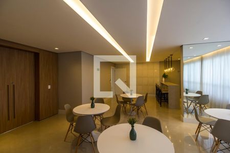 Apartamento à venda com 68m², 3 quartos e 2 vagas Apartamento à venda com 68m², 3 quartos e 2 vagasÁrea comum - Salão de festas