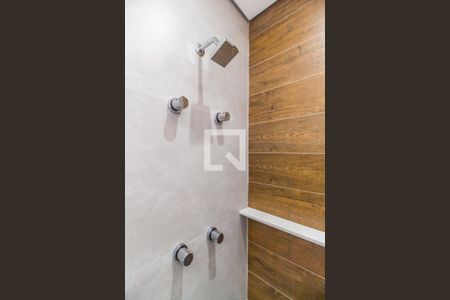 Apartamento à venda com 68m², 3 quartos e 2 vagas Apartamento à venda com 68m², 3 quartos e 2 vagasBanheiro da Suíte