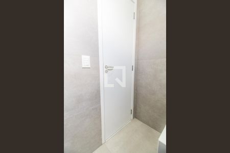 Apartamento à venda com 68m², 3 quartos e 2 vagas Apartamento à venda com 68m², 3 quartos e 2 vagasBanheiro da Suíte