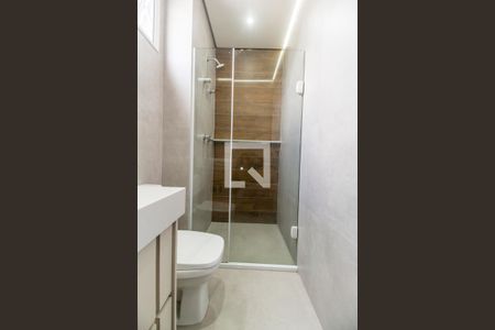 Apartamento à venda com 68m², 3 quartos e 2 vagas Apartamento à venda com 68m², 3 quartos e 2 vagasBanheiro da Suíte