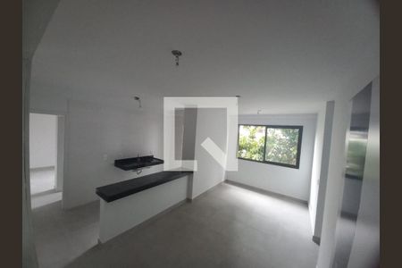 Apartamento à venda com 2 quartos, 63m² em Sagrada Família, Belo Horizonte