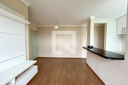 Sala de apartamento para alugar com 2 quartos, 55m² em Conjunto Residencial Vista Verde, São Paulo