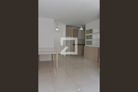 Sala de apartamento para alugar com 3 quartos, 80m² em Santa Quiteria, Curitiba