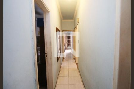 Sala - Corredor de casa à venda com 5 quartos, 300m² em Vila da Penha, Rio de Janeiro