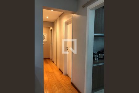 Sala de apartamento à venda com 3 quartos, 97m² em Pinheirinho, Santo André