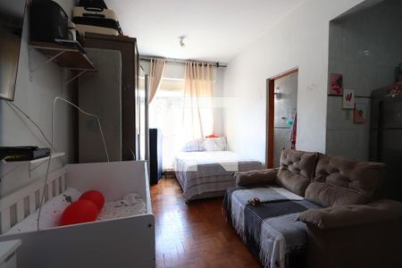 Sala/Quarto de kitnet/studio para alugar com 1 quarto, 36m² em Santa Ifigênia, São Paulo