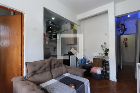 Sala/Quarto de kitnet/studio para alugar com 1 quarto, 36m² em Santa Ifigênia, São Paulo