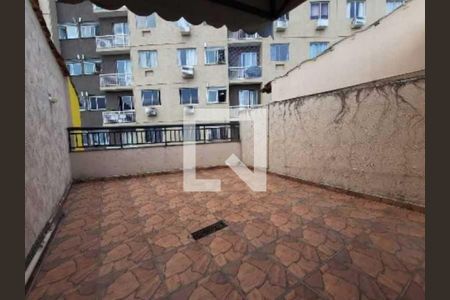 Casa de condomínio à venda com 173m², 2 quartos e 1 vaga
