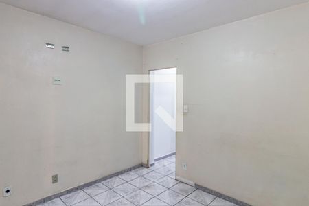 Quarto 2 de casa para alugar com 2 quartos, 150m² em Vila Carmosina, São Paulo