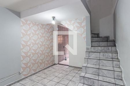 Sala de casa para alugar com 2 quartos, 150m² em Vila Carmosina, São Paulo