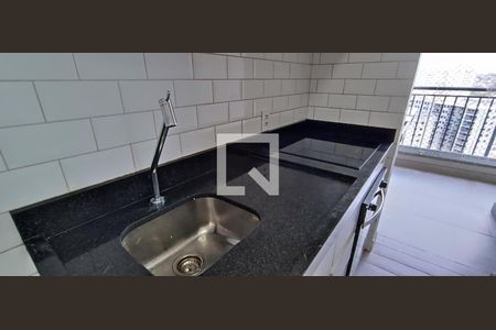 Cozinha de apartamento para alugar com 2 quartos, 50m² em Vila Andrade, São Paulo