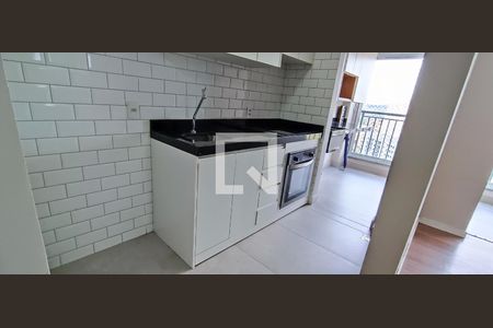 Cozinha de apartamento para alugar com 2 quartos, 50m² em Vila Andrade, São Paulo