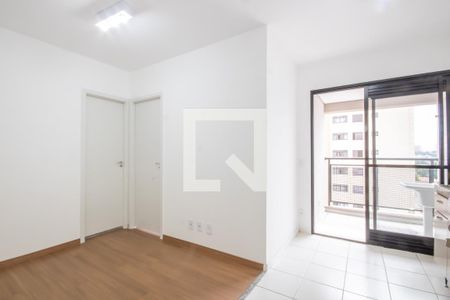 Sala de apartamento para alugar com 1 quarto, 30m² em Km 18, Osasco