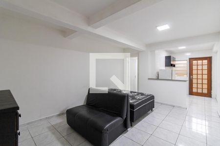 Sala / Quarto  de kitnet/studio à venda com 1 quarto, 43m² em Jardim Santa Mena, Guarulhos