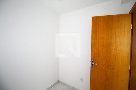 Quarto 1 de apartamento para alugar com 2 quartos, 42m² em Itaquera, São Paulo