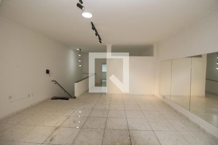 Sala de TV de casa para alugar com 2 quartos, 120m² em Vila Gomes Cardim, São Paulo