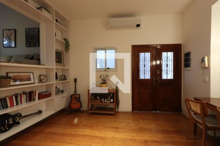 Sala de casa à venda com 2 quartos, 139m² em Vila Mariana, São Paulo