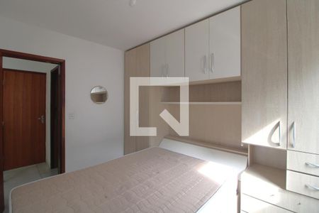 Quarto 1 de casa para alugar com 2 quartos, 90m² em Vila Romano, São Paulo