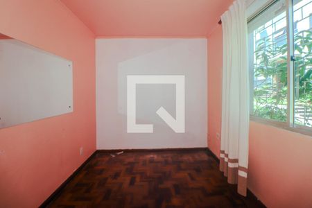 Quarto 1 de apartamento para alugar com 2 quartos, 67m² em Jardim Sabará, Porto Alegre