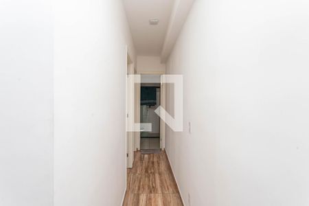 Corredor  de apartamento para alugar com 2 quartos, 43m² em Piraporinha, Diadema