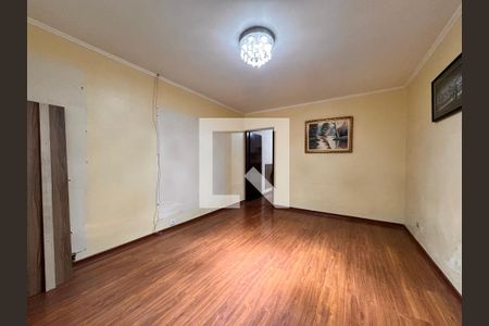 Sala de casa para alugar com 5 quartos, 286m² em Vila Tibiriçá, Santo André