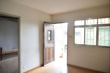 Casa à venda com 2 quartos, 102m² em Vila Tibiriçá, Santo André