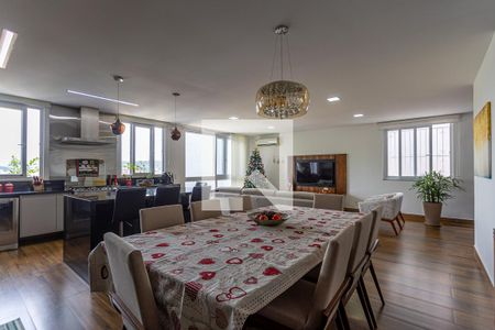 Sala de casa à venda com 3 quartos, 225m² em Tijuca, Rio de Janeiro