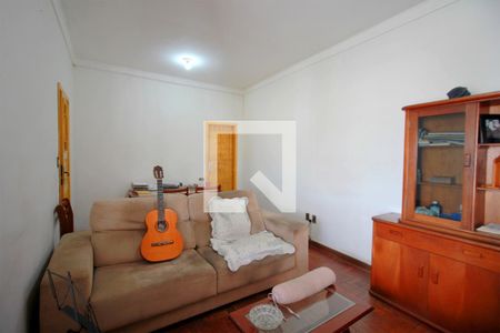 Sala de casa para alugar com 2 quartos, 400m² em Sagrada Família, Belo Horizonte