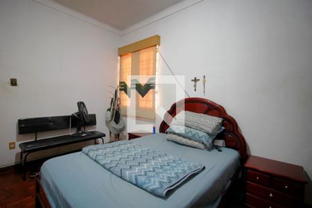 Quarto 1 de casa para alugar com 2 quartos, 400m² em Sagrada Família, Belo Horizonte