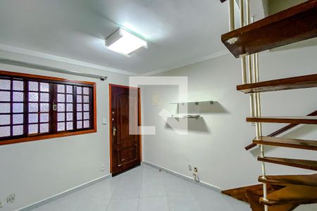 Sala de casa para alugar com 2 quartos, 70m² em Vila Oratorio, São Paulo