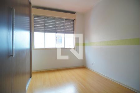 Quarto 1 de apartamento para alugar com 2 quartos, 50m² em Morro Santana, Porto Alegre