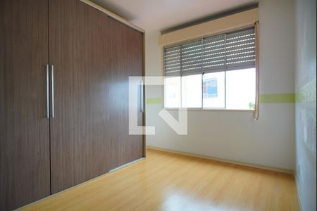 Quarto 1 de apartamento para alugar com 2 quartos, 50m² em Morro Santana, Porto Alegre