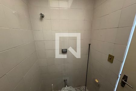 Banheiro de kitnet/studio para alugar com 1 quarto, 18m² em Jardim Sumare, Ribeirão Preto