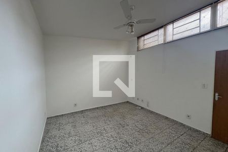 Sala - Dormitório  de kitnet/studio para alugar com 1 quarto, 18m² em Jardim Sumare, Ribeirão Preto