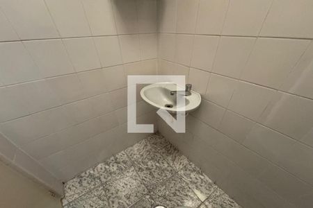 Banheiro de kitnet/studio para alugar com 1 quarto, 18m² em Jardim Sumare, Ribeirão Preto