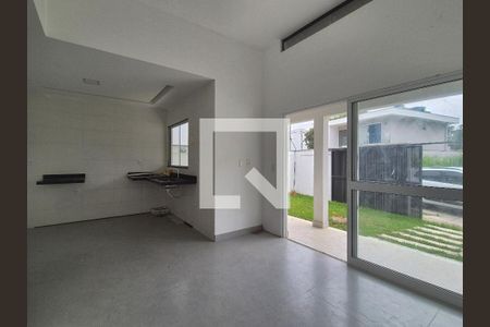 Sala de casa de condomínio à venda com 3 quartos, 120m² em Vargem Grande, Rio de Janeiro