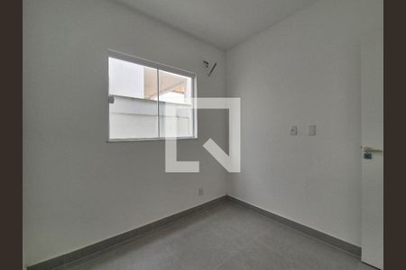 Quarto 1 de casa de condomínio à venda com 3 quartos, 120m² em Vargem Grande, Rio de Janeiro