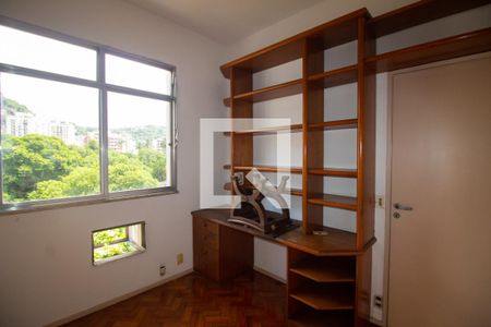 Quarto 1 de apartamento para alugar com 3 quartos, 84m² em Botafogo, Rio de Janeiro