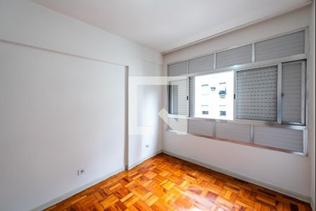 Quarto 1 de apartamento para alugar com 2 quartos, 75m² em Boqueirão, Santos