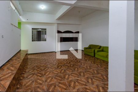 Salão de casa para alugar com 4 quartos, 240m² em Palmeiras, Belo Horizonte