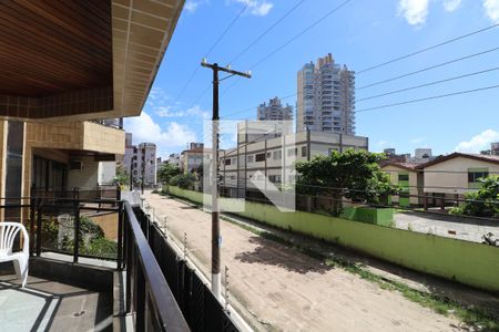 Vista de apartamento para alugar com 4 quartos, 146m² em Tortuga, Guarujá