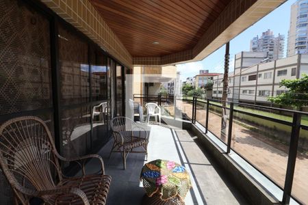 Varanda de apartamento para alugar com 4 quartos, 146m² em Tortuga, Guarujá