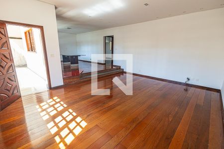 Sala de casa para alugar com 4 quartos, 300m² em Castelo, Belo Horizonte