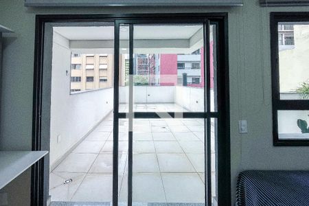 Varanda de kitnet/studio à venda com 1 quarto, 67m² em Pinheiros, São Paulo