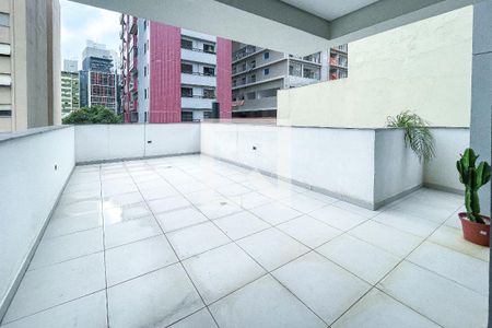 Varanda de kitnet/studio à venda com 1 quarto, 67m² em Pinheiros, São Paulo