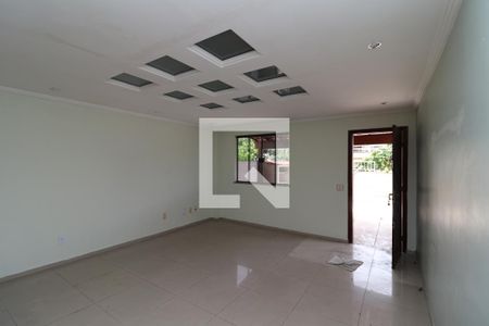 Sala de casa de condomínio à venda com 3 quartos, 300m² em Jardim Guanabara, Rio de Janeiro