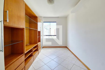 Sala tv de apartamento para alugar com 4 quartos, 126m² em Pituba, Salvador