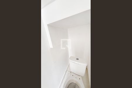 Lavabo de casa para alugar com 2 quartos, 88m² em Jardim Cristiane, Santo André