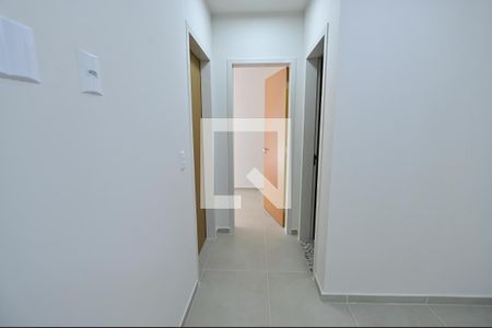 Corredor de apartamento para alugar com 2 quartos, 54m² em Parque Oeste Industrial, Goiânia